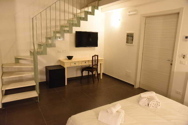 Up Room&Suite Lecce Exterior photo