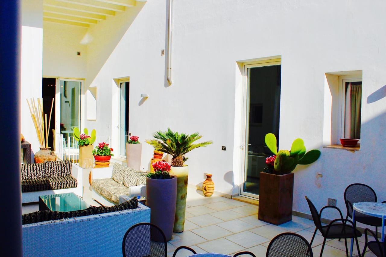 Up Room&Suite Lecce Exterior photo