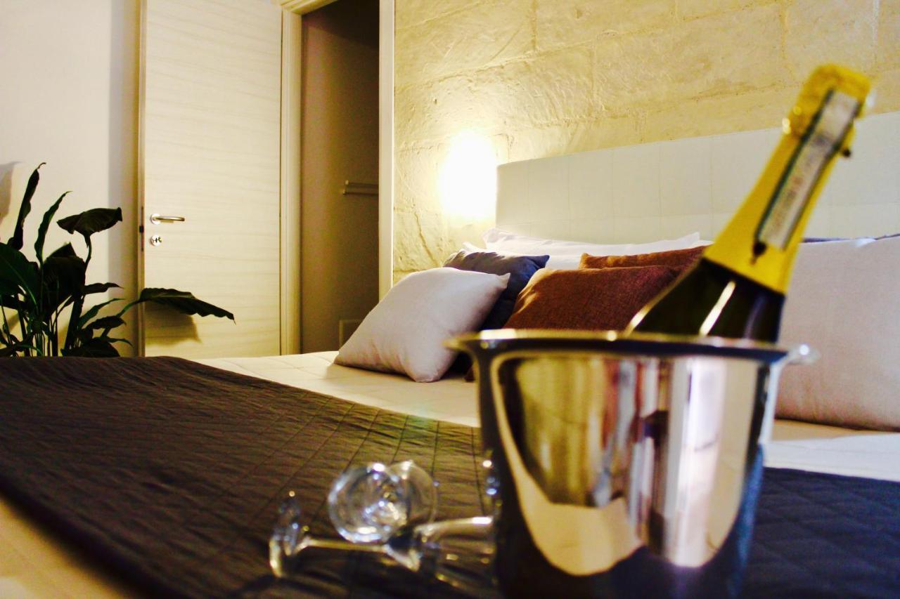 Up Room&Suite Lecce Exterior photo