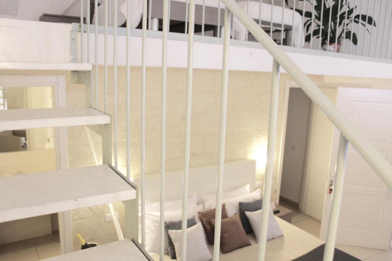 Up Room&Suite Lecce Exterior photo