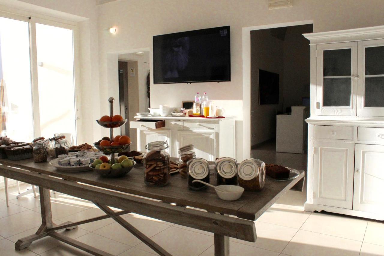 Up Room&Suite Lecce Exterior photo