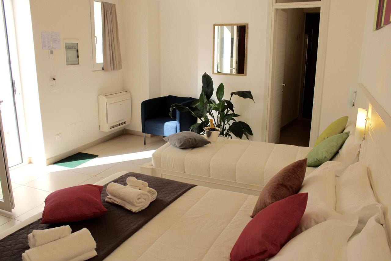 Up Room&Suite Lecce Exterior photo