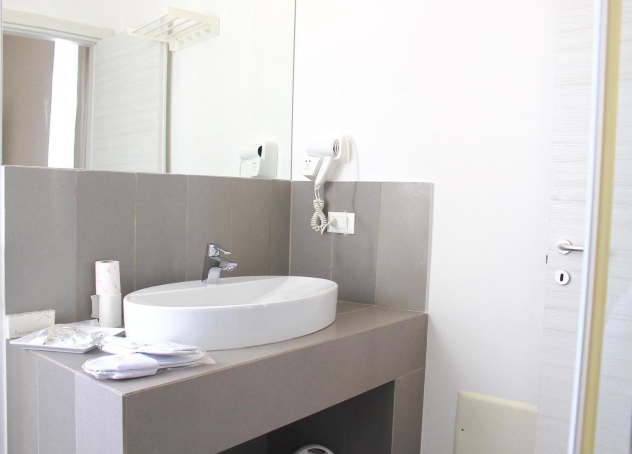 Up Room&Suite Lecce Exterior photo